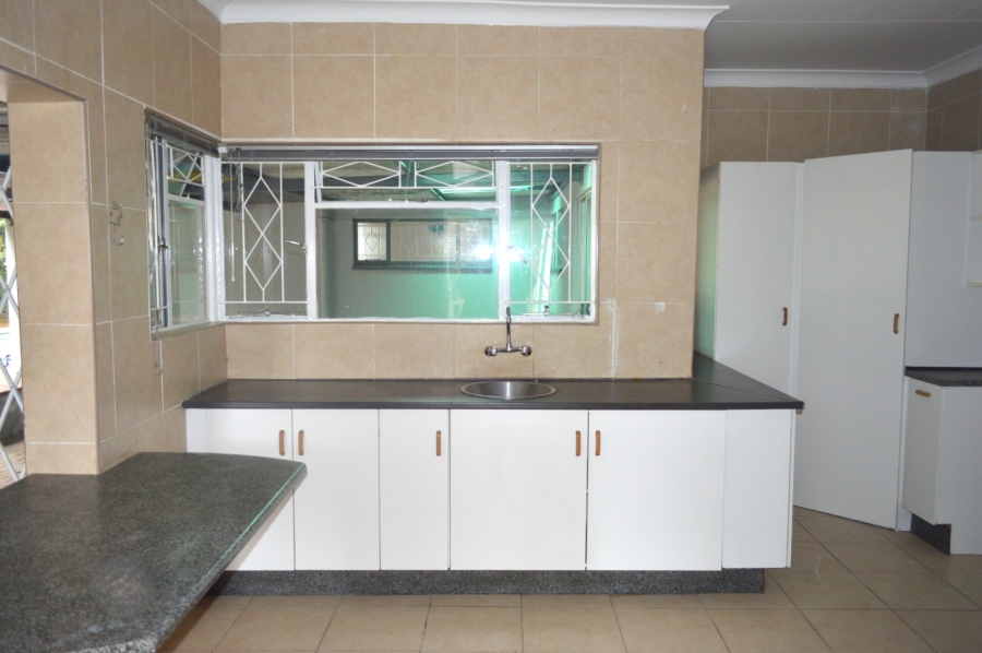 4 Bedroom Property for Sale in Wilkeville North West